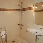 De La