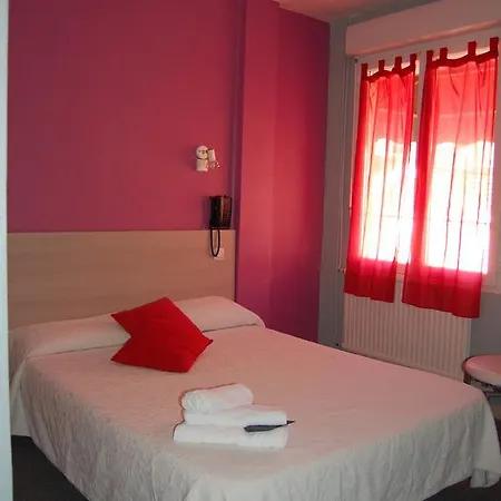 Hotel De La 2*