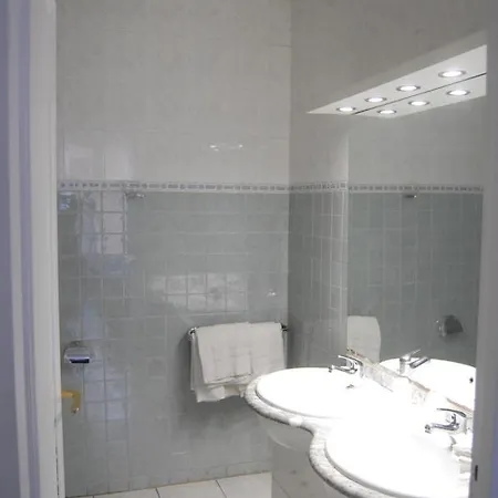 Hotell De La 2 Etoiles