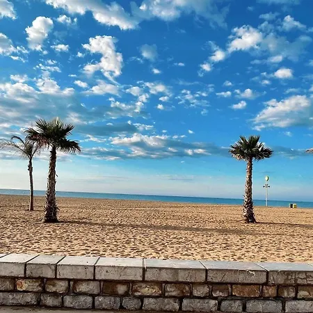 Hotel De La Valras-Plage