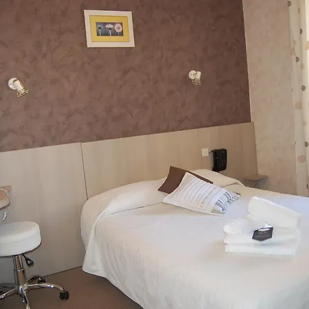 Hotell De La 2 Etoiles 2*